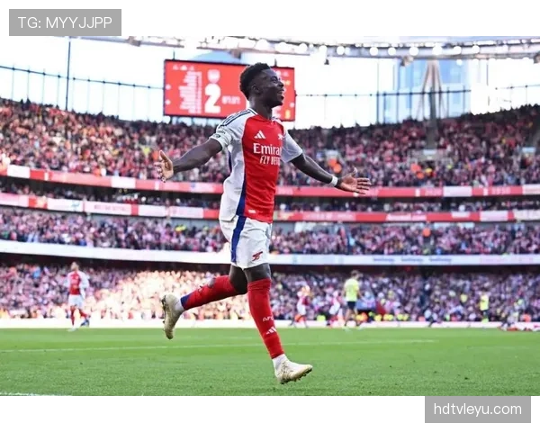 卡斯特涅再创辉煌，助球队英超赛场闪耀