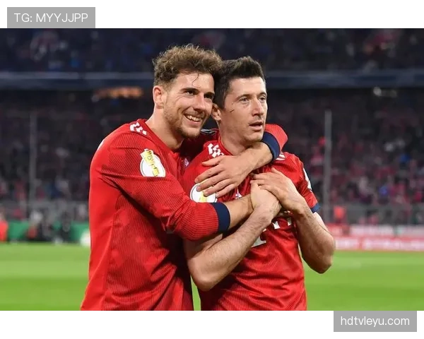 南美杯决赛前瞻:球队状态与战术对决,全力冲击荣耀奖杯 南美杯决赛前瞻:球队状态与战术对决,全力冲击荣耀奖杯