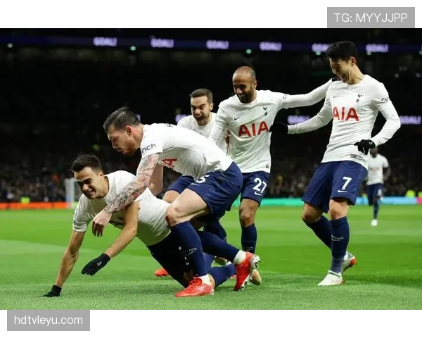 马赛中场组织持续提升，助球队重返胜利轨道走势清晰