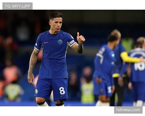 恩佐能否胜任中场核心:组织调度与比赛影响力分析 恩佐能否胜任中场核心:组织调度与比赛影响力分析