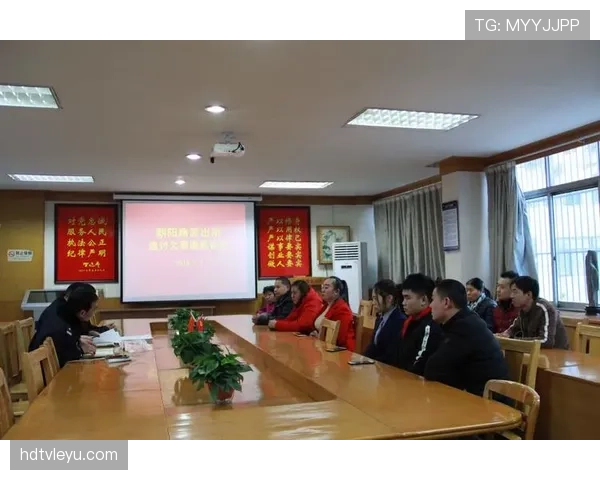 刘洋把衣橱当陈列柜，我这周工资想申请失踪